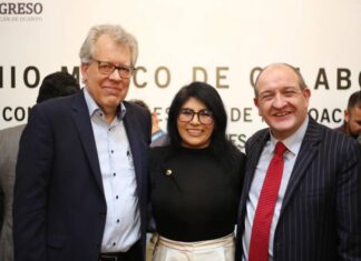 Celebra Vanhe Caratachea convenio para fortalecer la protección de la niñez y adolescencia