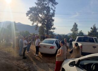 Torres Piña ignora crisis en Sevina, Servidores retenidos y autos secuestrados