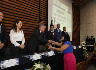 Investigación de punta en universidades y centros de investigación en todo el mundo realizan egresados de la FIQ