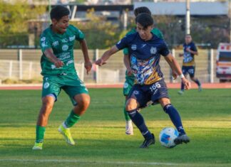 Zorros y Delfines firman intenso empate