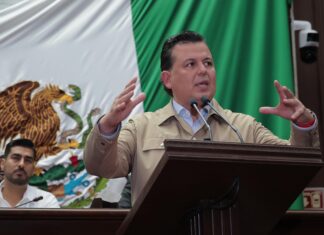 Crítica Memo Valencia reparto político de posiciones votadas en el Congreso