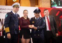 Tras rendir homenaje a bomberos, Giulianna Bugarini anuncia avances en una reforma histórica para dignificar su labor