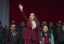 La presidenta municipal Dayana Pérez encabeza con solemnidad el desfile patrio en Salvador Escalante