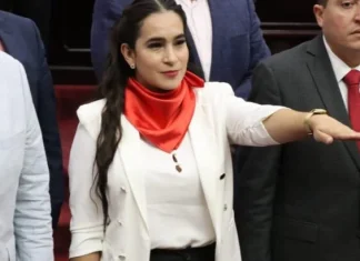Congreso del Estado toma protesta a Yesenia Díaz Barrera como Regidora de Tacámbaro