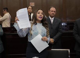 Xóchitl Ruiz González impulsa la dignificación laboral y salarial en la FGE y es aprobada por el Pleno del Congreso