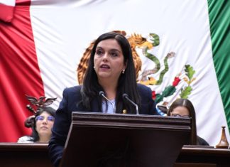 Propone Tere Herrera apoyar a cuidadores primarios en Michoacán