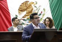 Toño Carreño presenta iniciativa a favor del campo michoacano