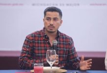 Propuesta de disolver poderes es absurda: Moisés Navarro