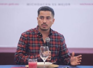 Propuesta de disolver poderes es absurda: Moisés Navarro