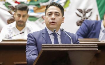 Iván Vera presenta reforma para proteger a niñas, niños y adolescentes frente a la violencia digital en Michoacán